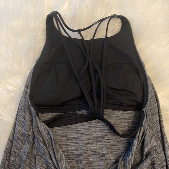 Size 6 lululemon tank top - Picture 4 of 4